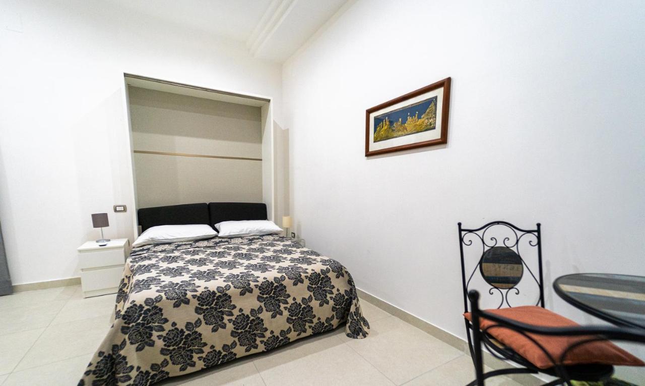 Casa Romeo Napoli Hotell Exteriör bild